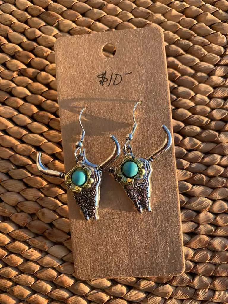 Classic Turquoise Bull