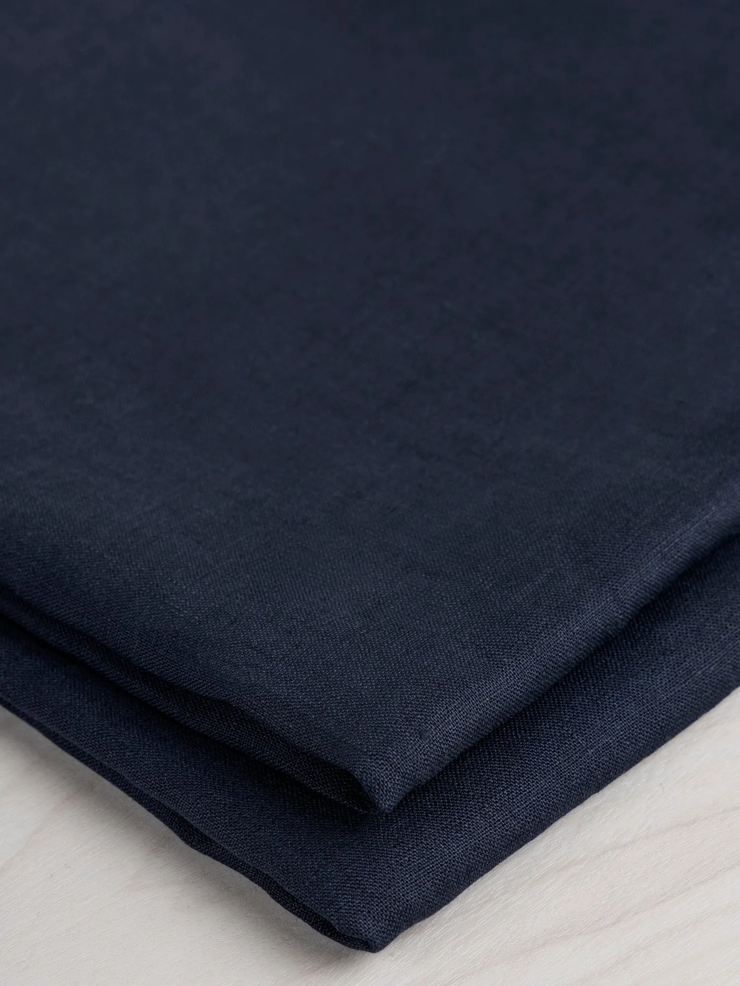 Lightweight European Linen - Dark Navy - Swatch